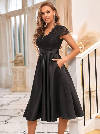 ever HARLEY|Romantic V-neck Lace Bodice Wedding Guest Dress with Pockets