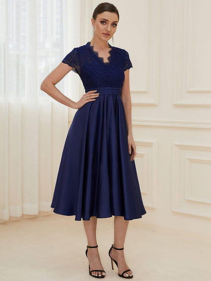 ever HARLEY|Romantic V-neck Lace Bodice Wedding Guest Dress with Pockets