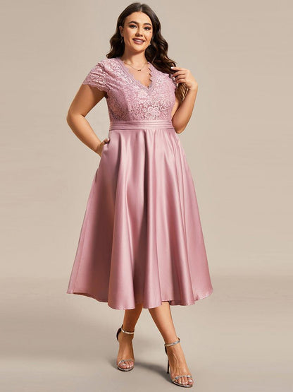 pretty HARLEY|Plus Size V-neck Lace Bodice A-line Cocktail Dress with Pockets