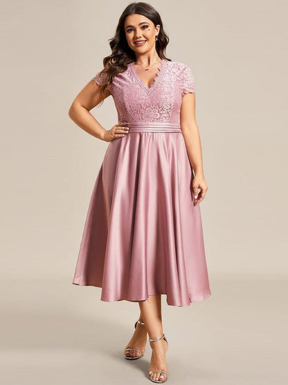 pretty HARLEY|Plus Size V-neck Lace Bodice A-line Cocktail Dress with Pockets