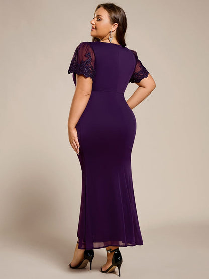 pretty CLEO|Plus Size Short Sleeve Ruffled Fishtail V-Neck Dress