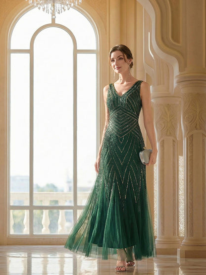 ever GLAMOUR|Deep V-Neck Sequin Sleeveless Evening Dress