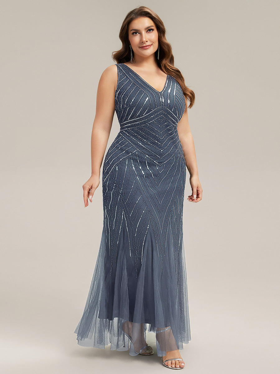pretty GLAMOUR|Plus Size Deep V-Neck Bead Embroidery Evening Dress