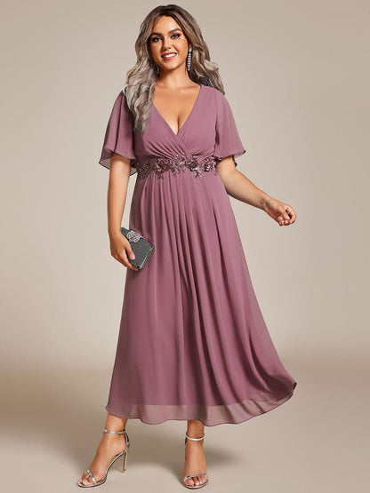 pretty DAHLIA|Plus Size Elegant Short Sleeves V-Neck Floral Applique Wedding Guest Dress