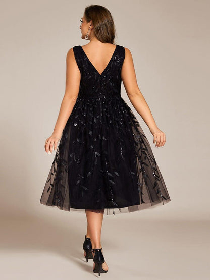 ever ROUX|V-Neck Leaf Sequined Sleeveless A-Line Midi Wedding Guest Dress