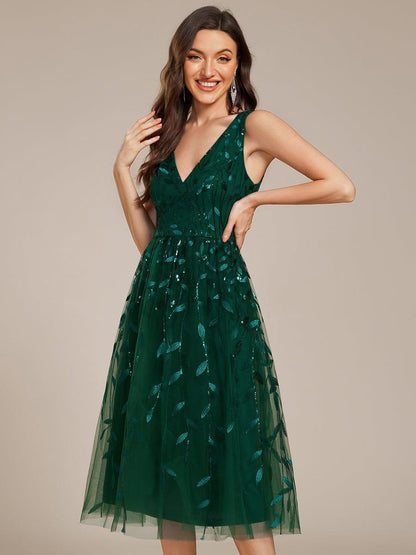 ever ROUX|V-Neck Leaf Sequined Sleeveless A-Line Midi Wedding Guest Dress