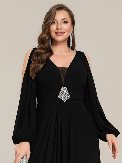 Plus Size Cut-Out Detail Chiffon Evening Dress