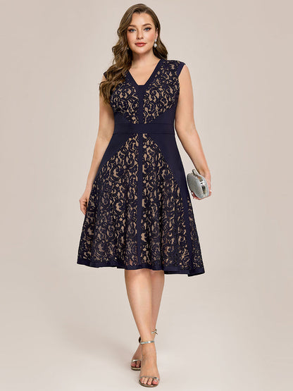 pretty TOVE|Plus Size See-through Lace Sleeveless High Stretch Wedding Guest Dress