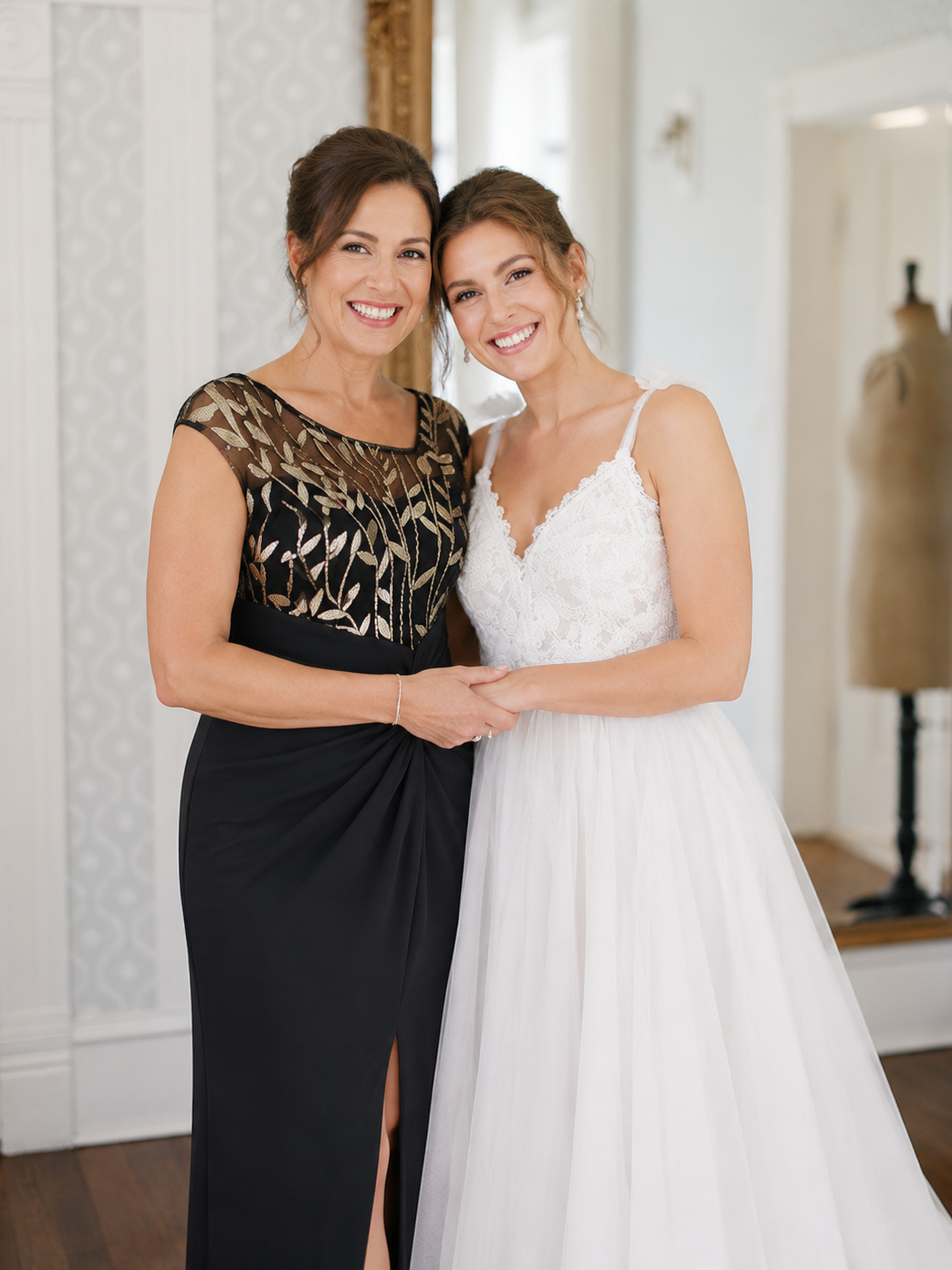 Plus Size Knotted Crepe Wedding Guest Dress