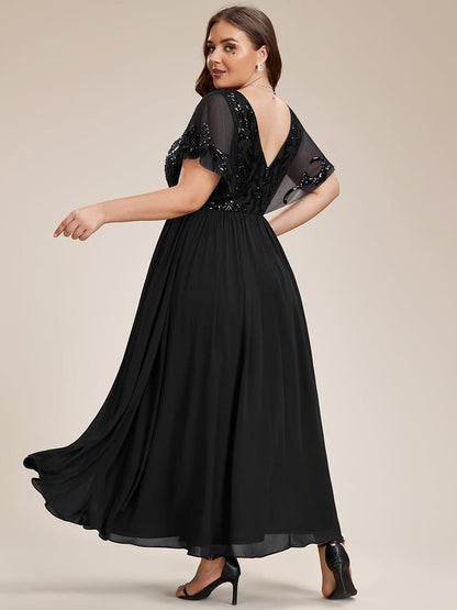 pretty HAZEL|Plus Size V-Neck Short Sleeve Sequin Bodice Mother of the Bride Dress