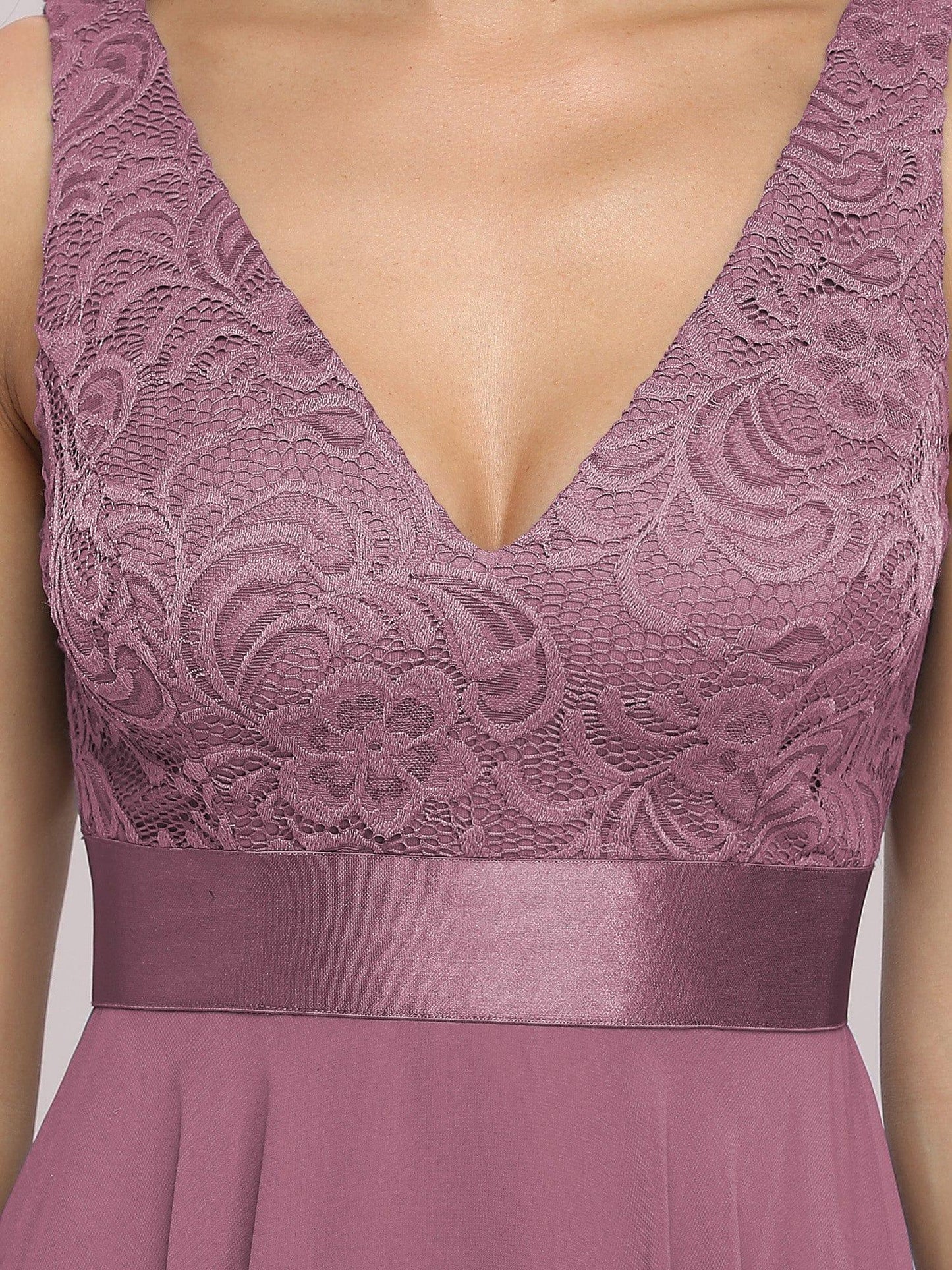 ever COSTA|Deep V-Neck Lace Chiffon Bridesmaid Dress with Asymmetrical Hem