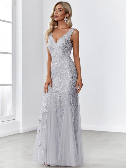 ever ORIEL|Leaf Sequin V-Neck Sleeveless Bridesmaid Dress with Tulle Hem