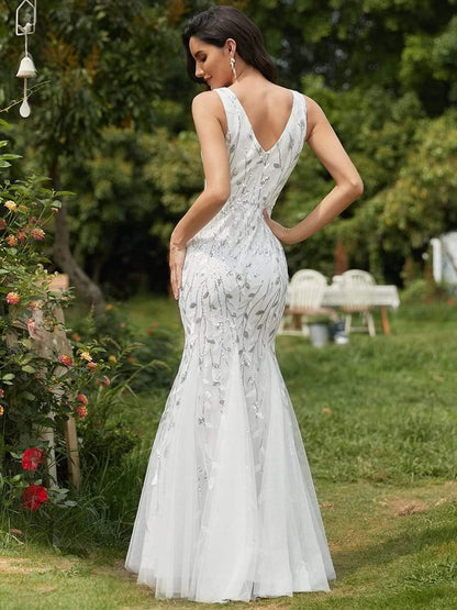 ever ORIEL|Leaf Sequin V-Neck Sleeveless Bridesmaid Dress with Tulle Hem