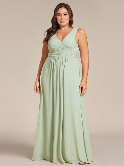ever SAUYER|Strapless Pleated V-Neck A-Line Maxi Chiffon Bridesmaid Dress