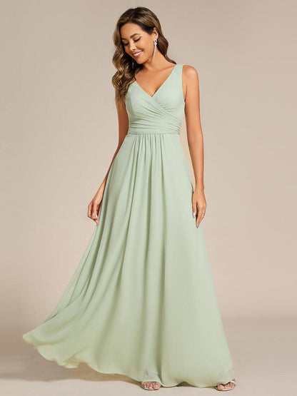ever SAUYER|Strapless Pleated V-Neck A-Line Maxi Chiffon Bridesmaid Dress