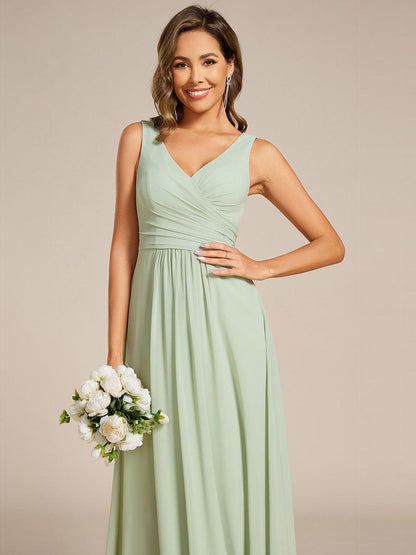 ever SAUYER|Strapless Pleated V-Neck A-Line Maxi Chiffon Bridesmaid Dress
