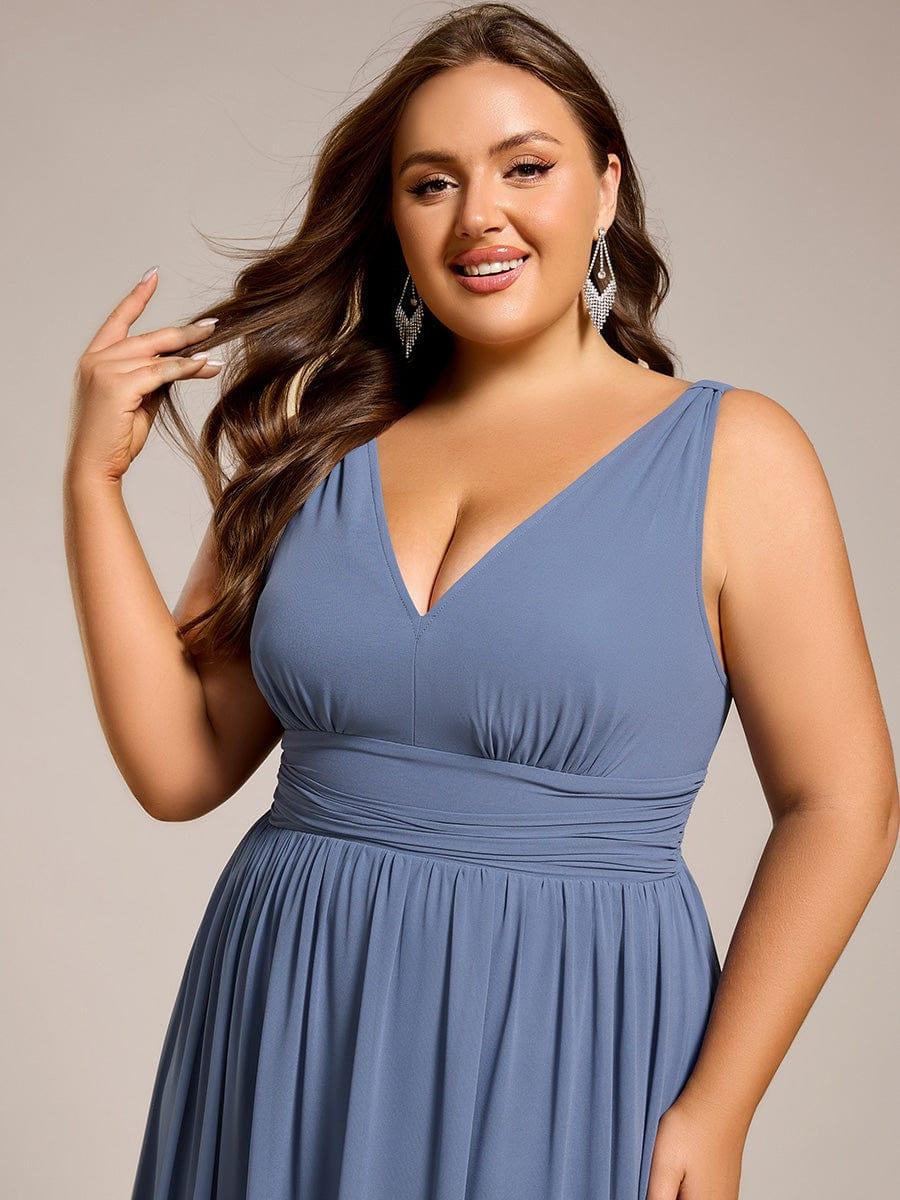 pretty HUSH|Plus Size Sleeveless V-Neck Chiffon Semi Bridesmaid Dress