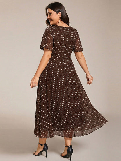 pretty LARK|Plus Size Chiffon Short Sleeves Pleated V-Neck A-Line Midi Wedding Guest Dress