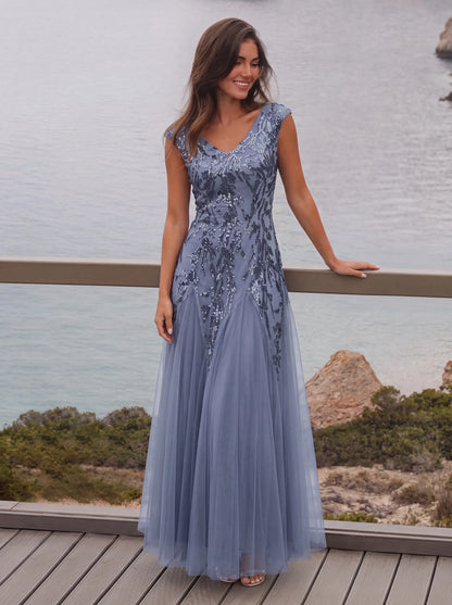 ever FREYA|Embroidered Sequin Cap Sleeve High Stretch Evening Dress
